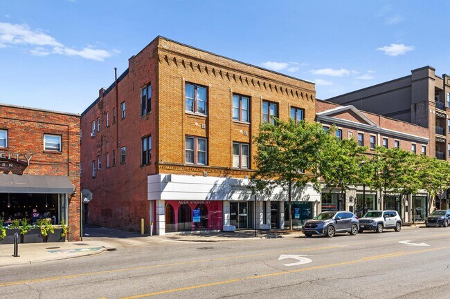 Photo - 854 N High St Unit F