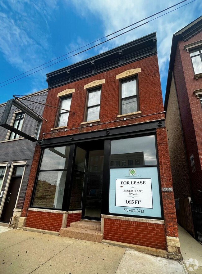 Building Photo - 2239 N Clybourn Ave Rental