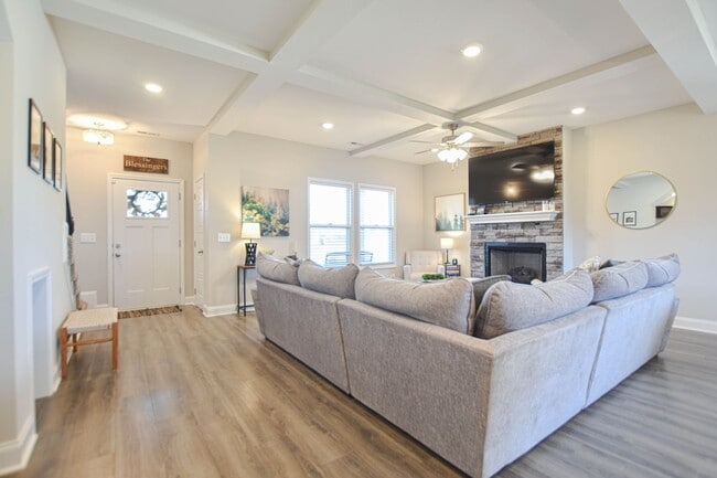 Photo - Pet Friendly Four Bedroom!