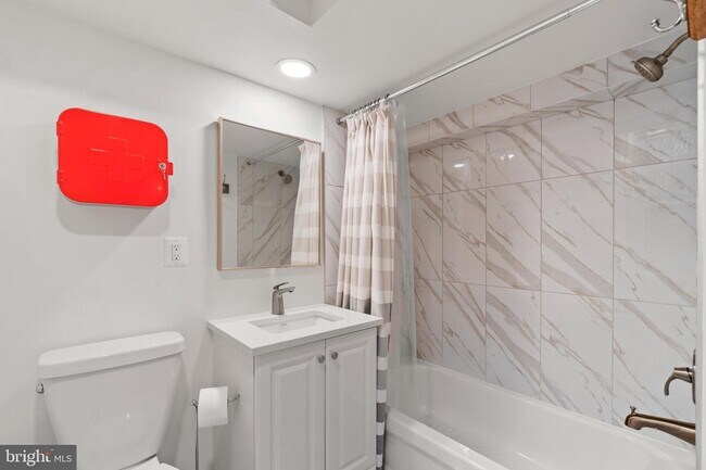 Photo - 1511 22nd St NW Unit 15