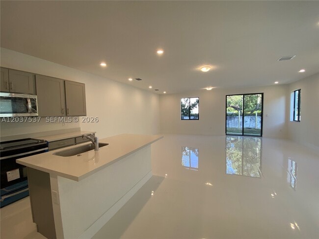 Photo - 2402 SW 145th Pl