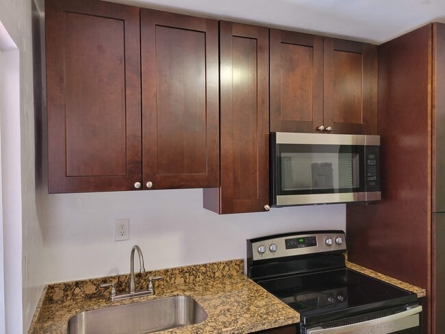 Cocina - 1646 NE 150th ST