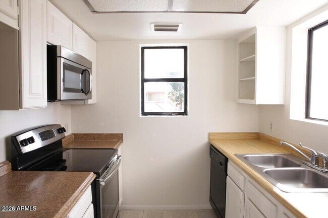 Photo - 850 S River Dr Unidad 2019