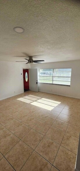 Photo - 340 Walker Ave
