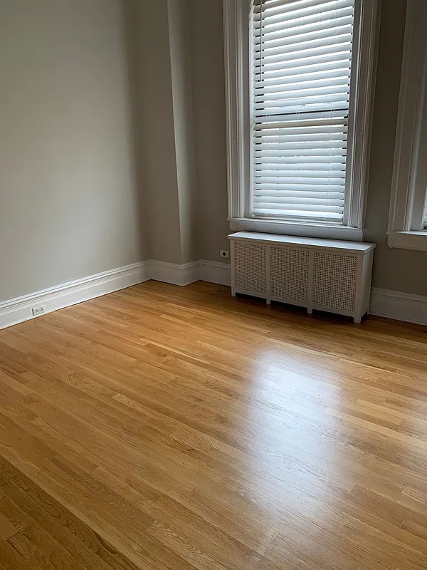 Photo - 220 W 98th St Unidad 12H