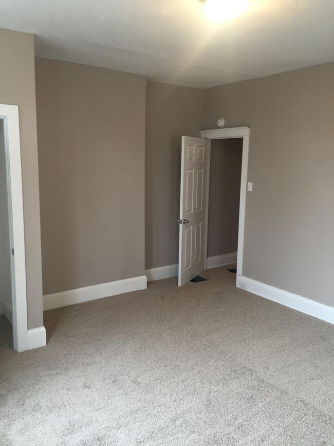 Photo - 4 Bed 1.5 Bath located in Norwood