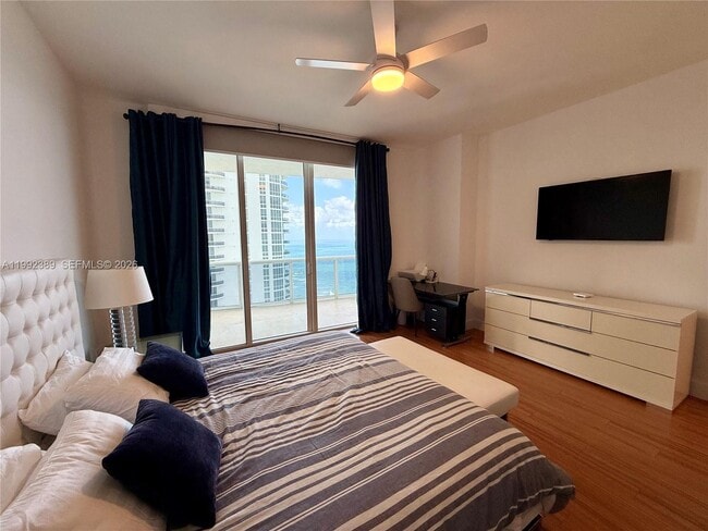 Photo - 15901 Collins Ave Unidad 2802