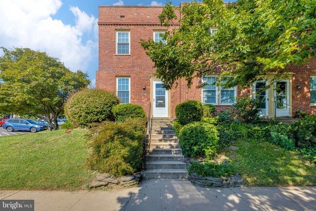 Building Photo - 1500 S Barton St Rental