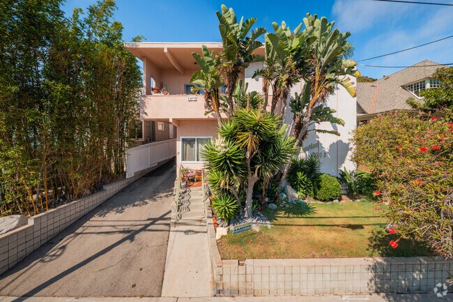 Apartamentos - 2603 3rd street