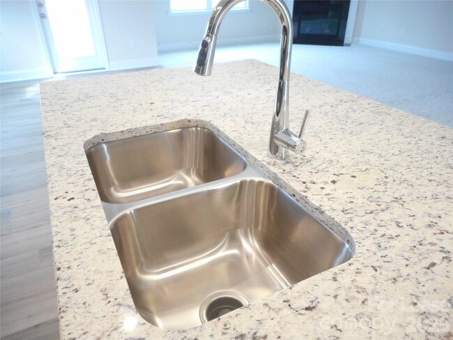 Photo - 17015 Dogwood Crk Ln