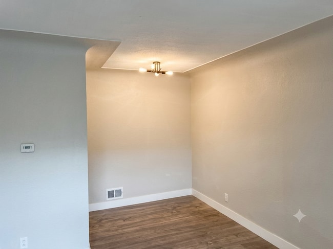 Photo - 1464 Elmira St Unit 1464