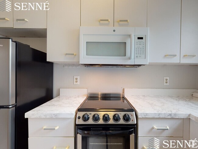 Building Photo - 1673 Commonwealth Ave Unit 18 Rental