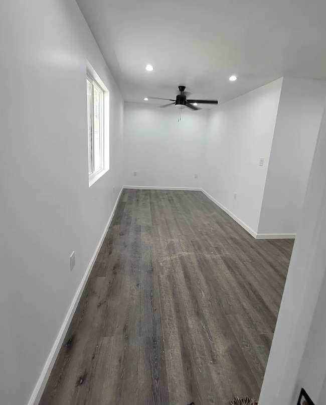 Building Photo - 428 W 7th St Unit 10 Rental