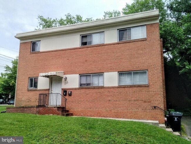 Photo - 3316 13th St N Unit 1ST FLOOR