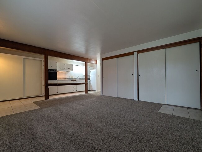 Photo - Open Concept 2-Bedroom, 1-Bath Apartment In Convienient Downtown Location!