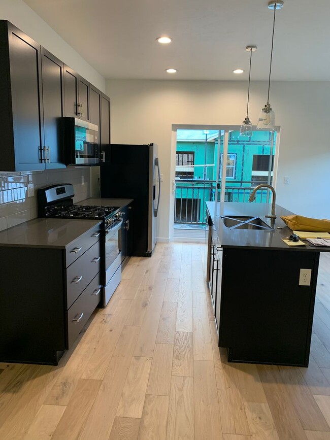 Photo - 220 Metz Ln