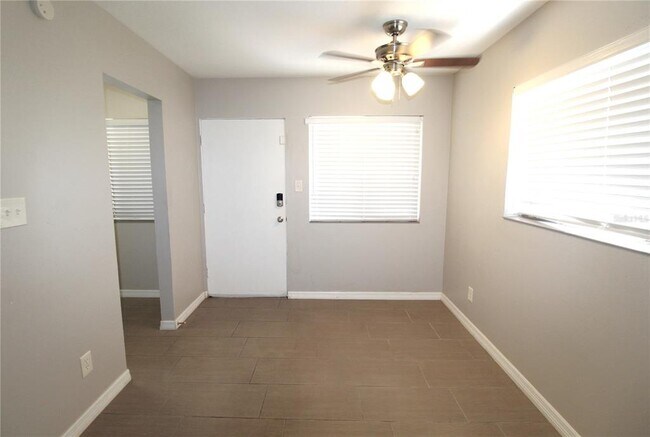 Photo - 3001 Bee Ridge Rd Unit 104