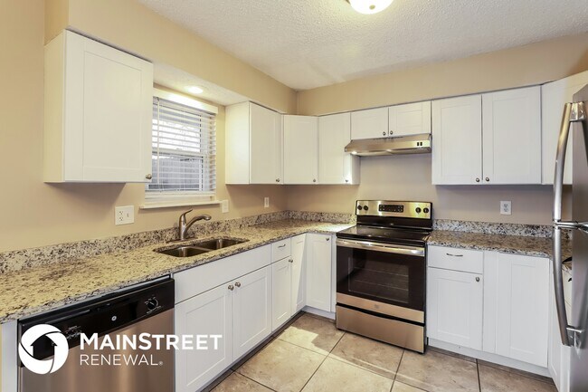 Photo - 11521 N McGee St