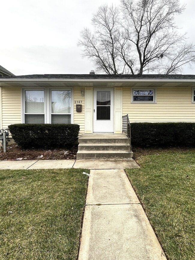 Building Photo - 2167 Woodward Ave Rental