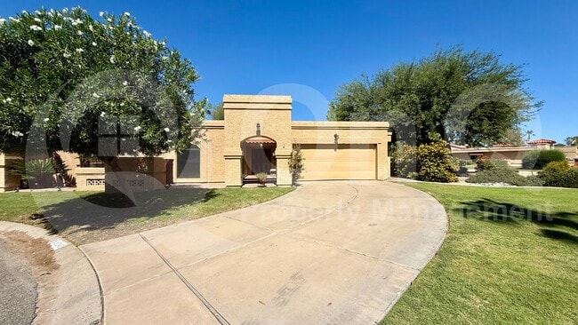 Building Photo - 6240 E Kelton Ln Rental