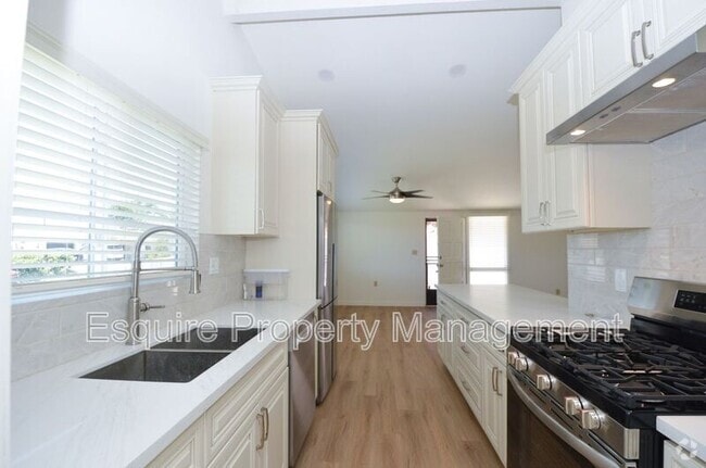 Building Photo - 285 Grandview Cir Rental