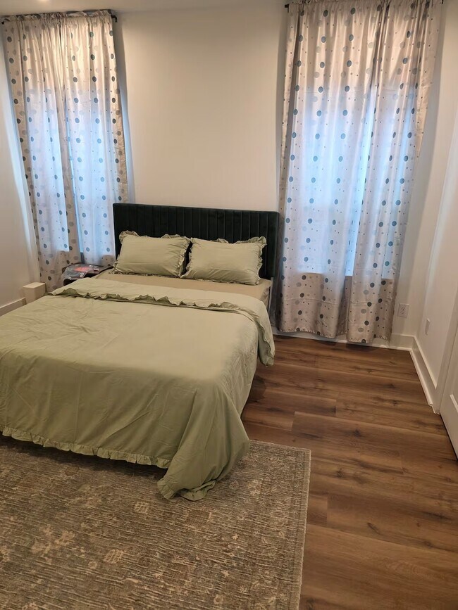 Photo - 1106 Paul Quinn St