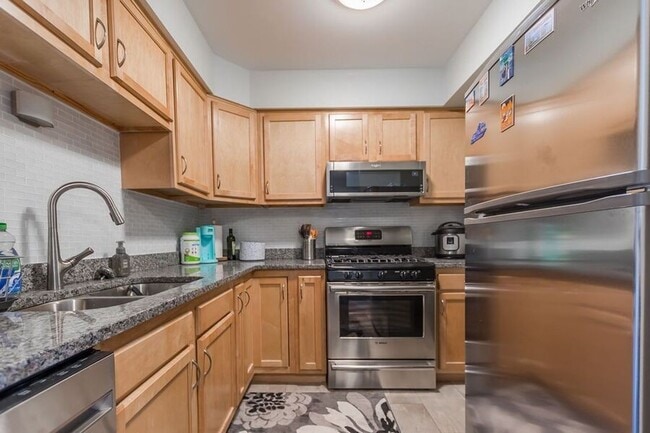 Photo - 158 Walton St Unit 1D