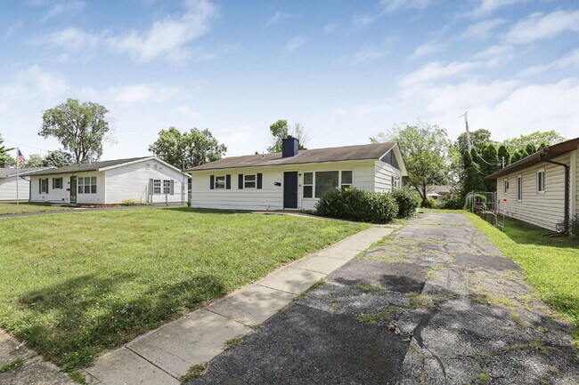 3BR Ranch Home | Newly Renovated | Laundry Included | Reynoldsburg