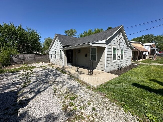 Photo - 316 W Elm St