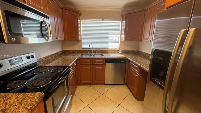 Building Photo - 9113 Lime Tree Ln