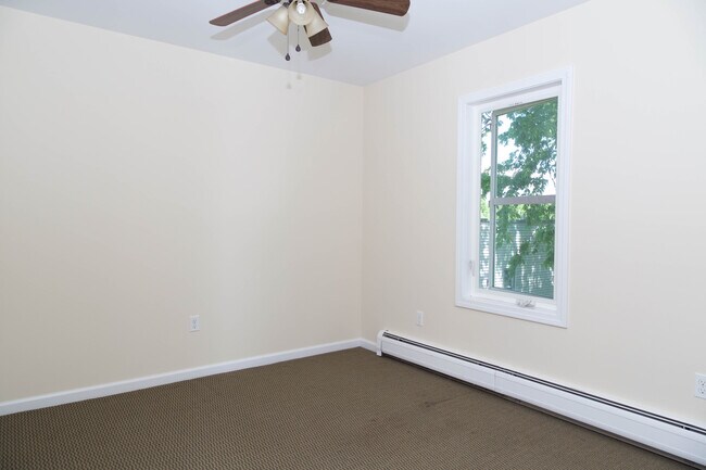 37 Decatur St