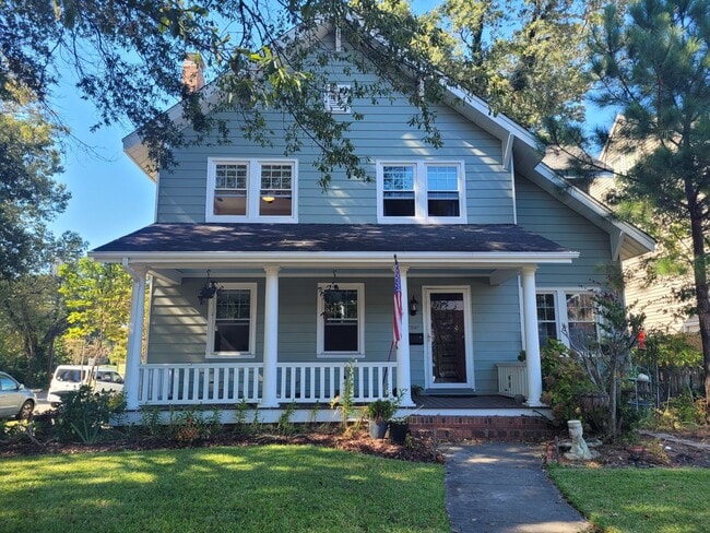 Building Photo - PINEWELL