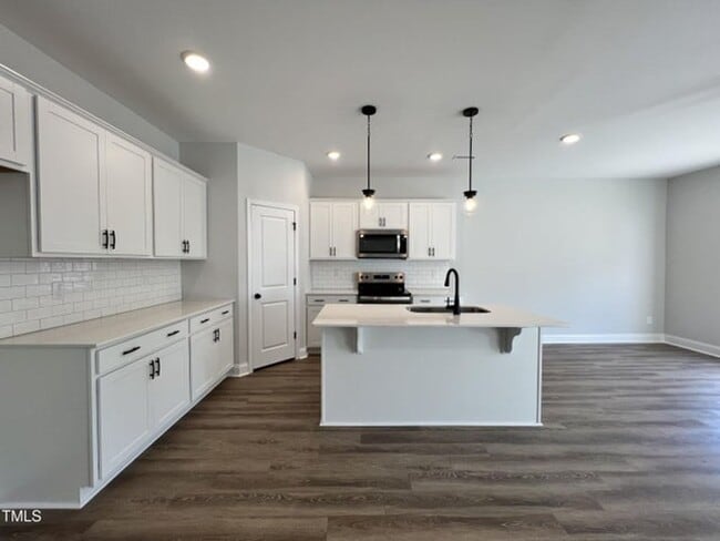 Photo - 3 Bedroom/2.5 Bath/Loft/1 Car Garage Townhome in Clayton