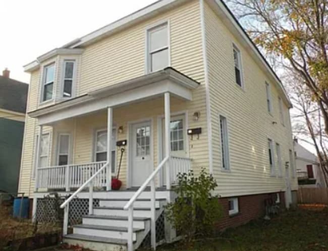 Building Photo - 10-14 Alba Street Unit 14