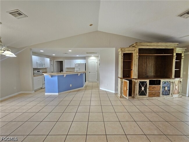 Photo - 2600 14th St W