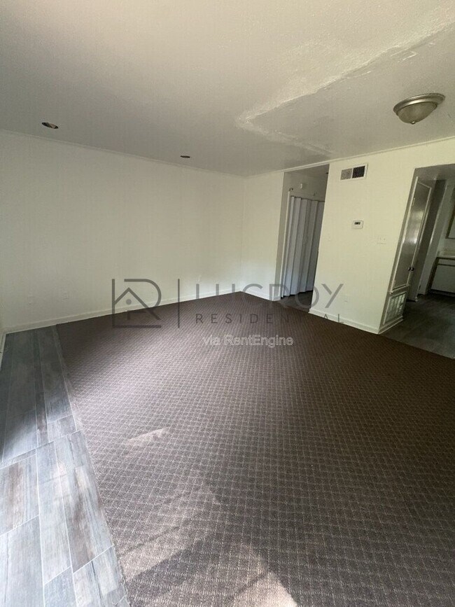 Photo - 2136 East Dr