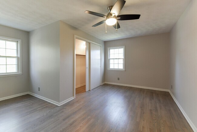 Photo - 2304 E Cardinal St