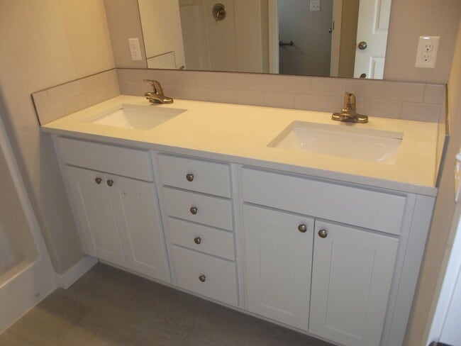 Photo - Spacious 4-Bedroom Home Near Philomath Sch...