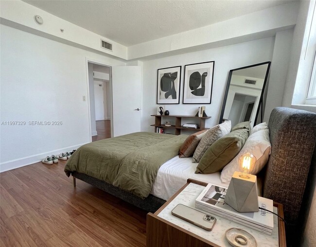 Photo - 7501 E Treasure Dr Unit 3D