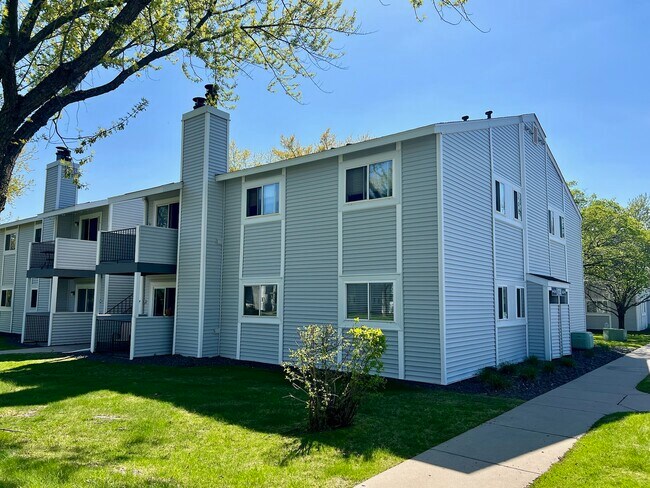 Photo - 1720 Pleasant St Unit E