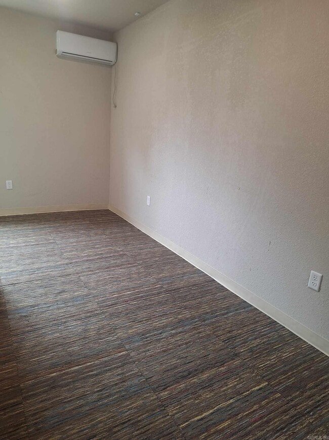 Photo - 306 Hornbeck Ave