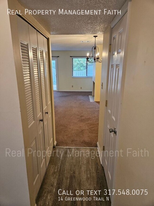 Photo - 14 Greenwood Trail N Dr