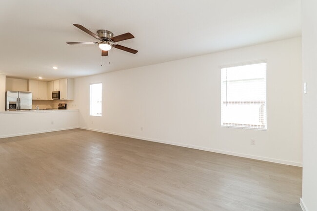Photo - 1247 Maple St