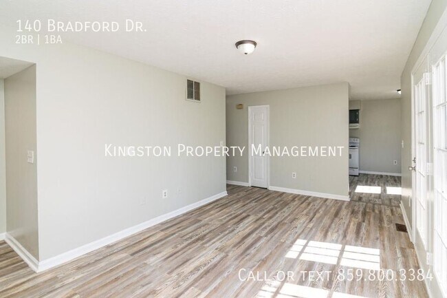 Photo - 140 Bradford Dr