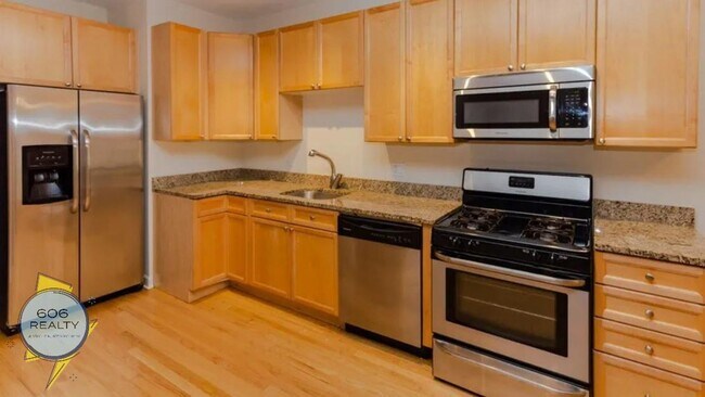 Photo - 3349 N Clark St Apartment Unit 1SW