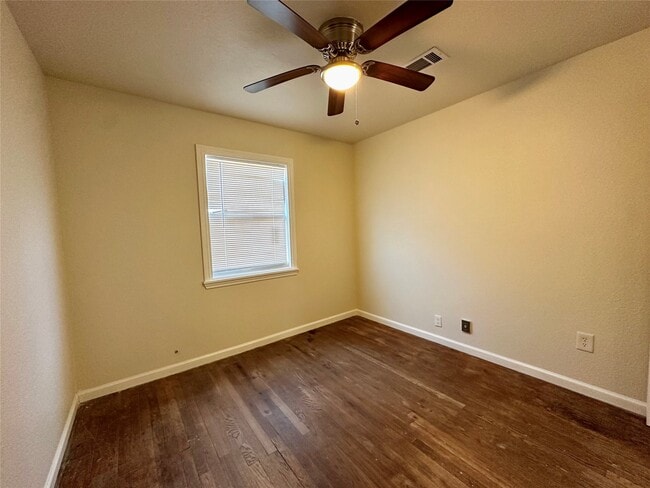 Photo - 9434 Fairland Dr