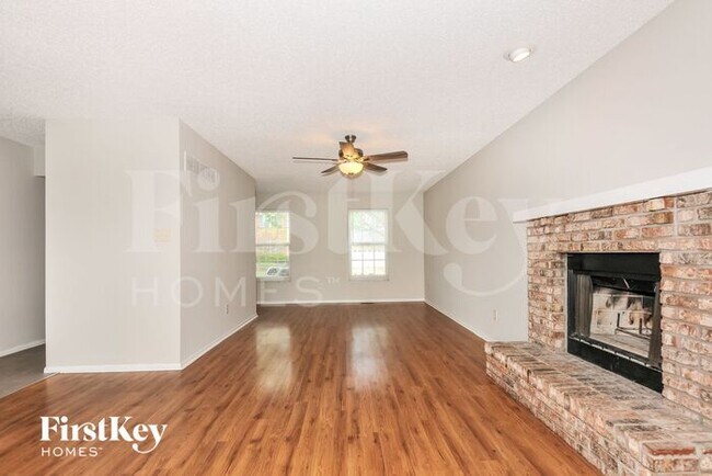 Photo - 2742 Bromley Dr