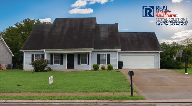 Building Photo - All one level 5bd 3ba home with attached garage!
