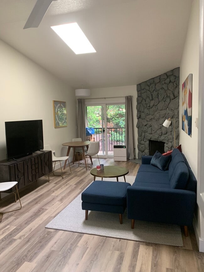 Entry/Living Room - 2680 SW 87th Ave Condo Unit 14