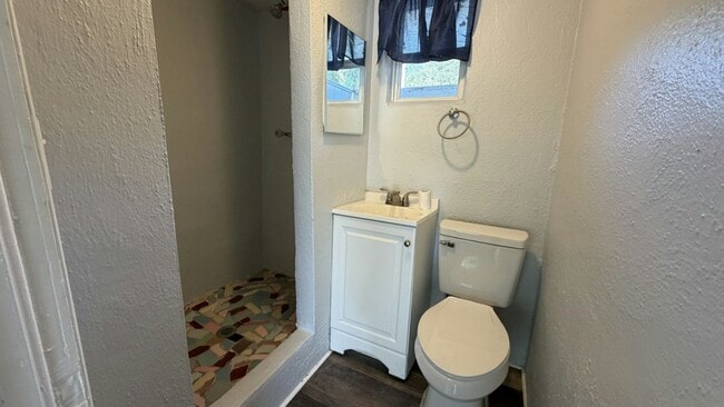14035 W River Rd